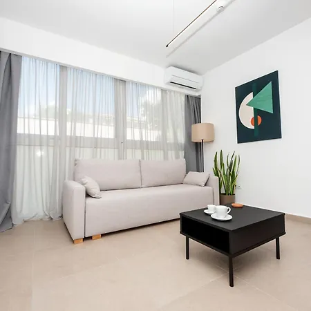 Lasari Comfort Living Appart hôtel