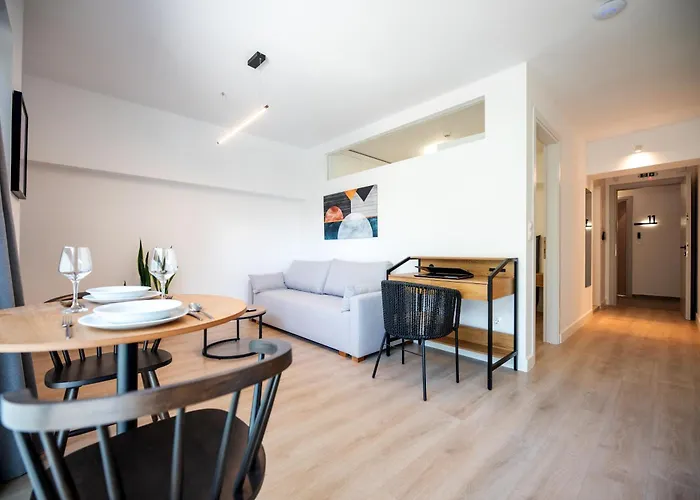 Lasari Comfort Living Appart hôtel